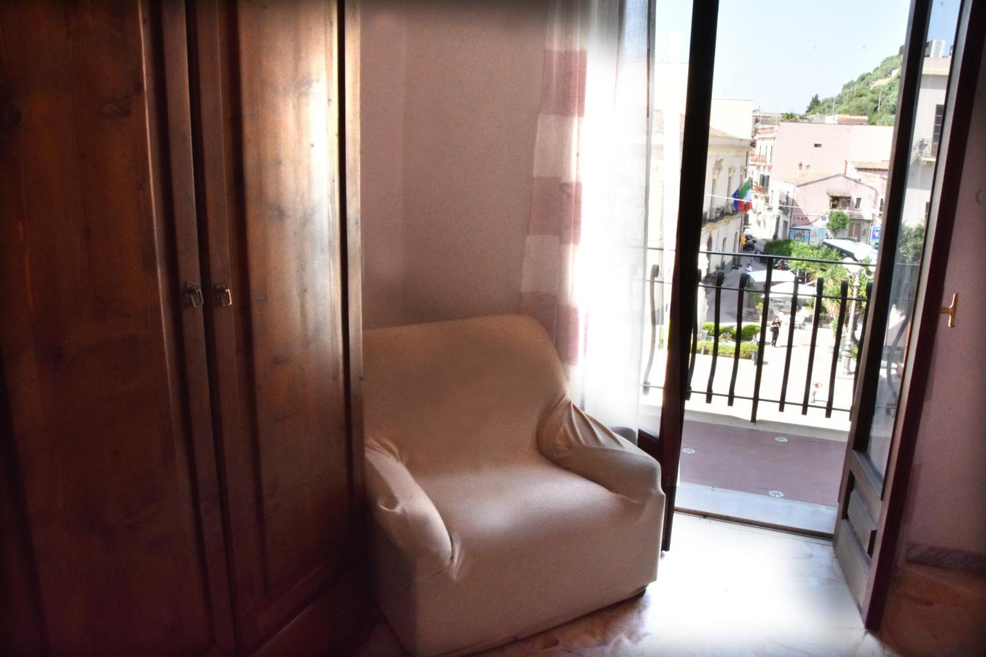 Apartamento Plaza Giardini-Naxos Exterior foto