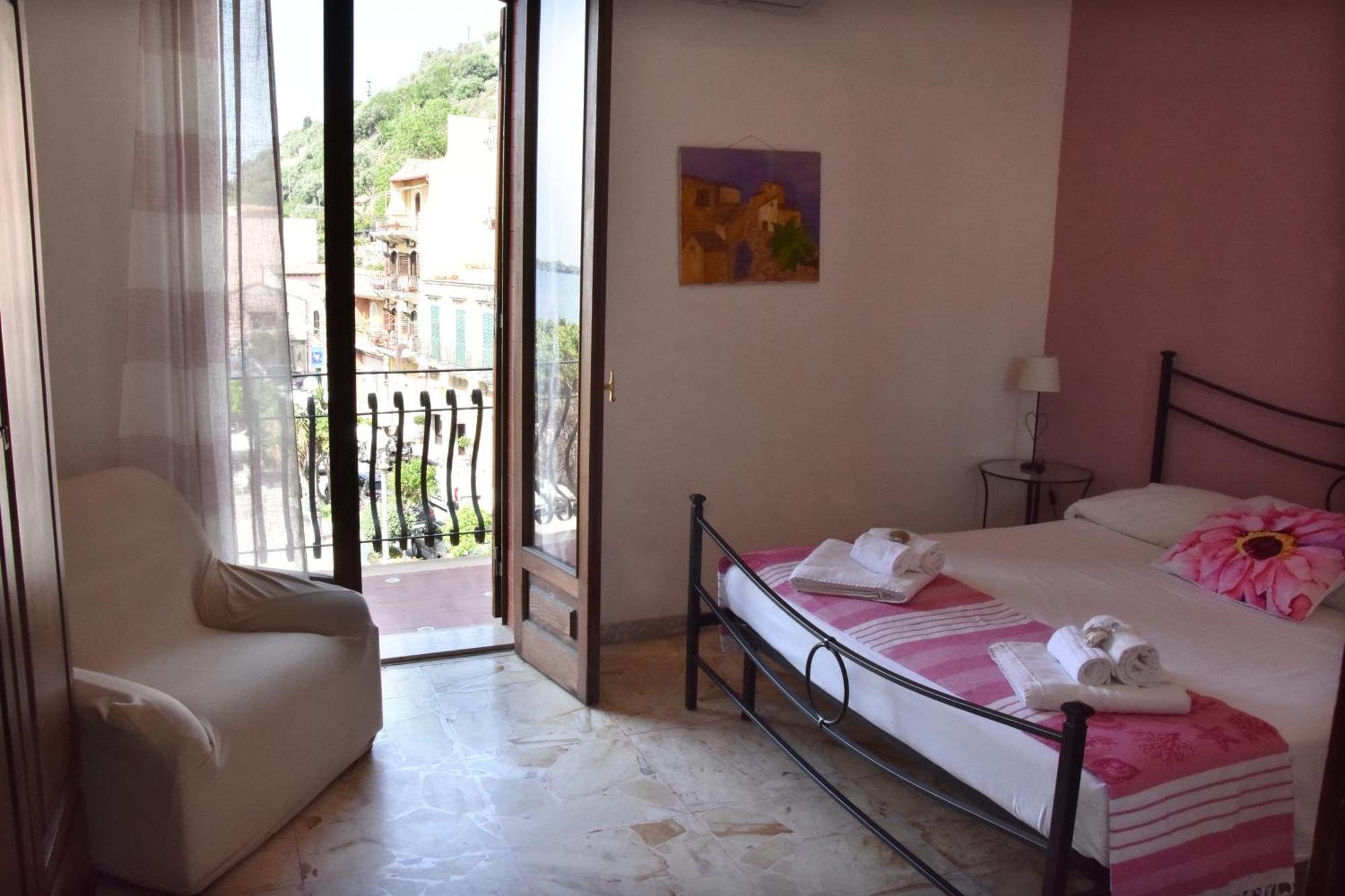 Apartamento Plaza Giardini-Naxos Exterior foto